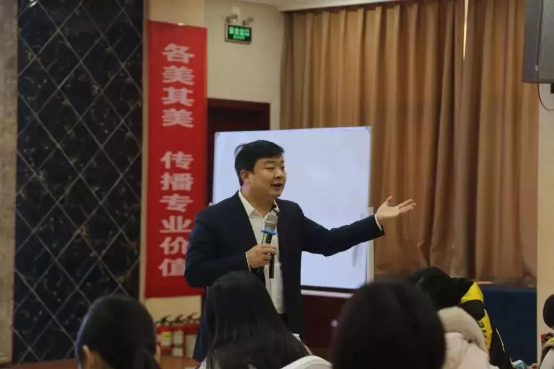 新加坡最新招聘信息网——职场发展的前沿阵地
