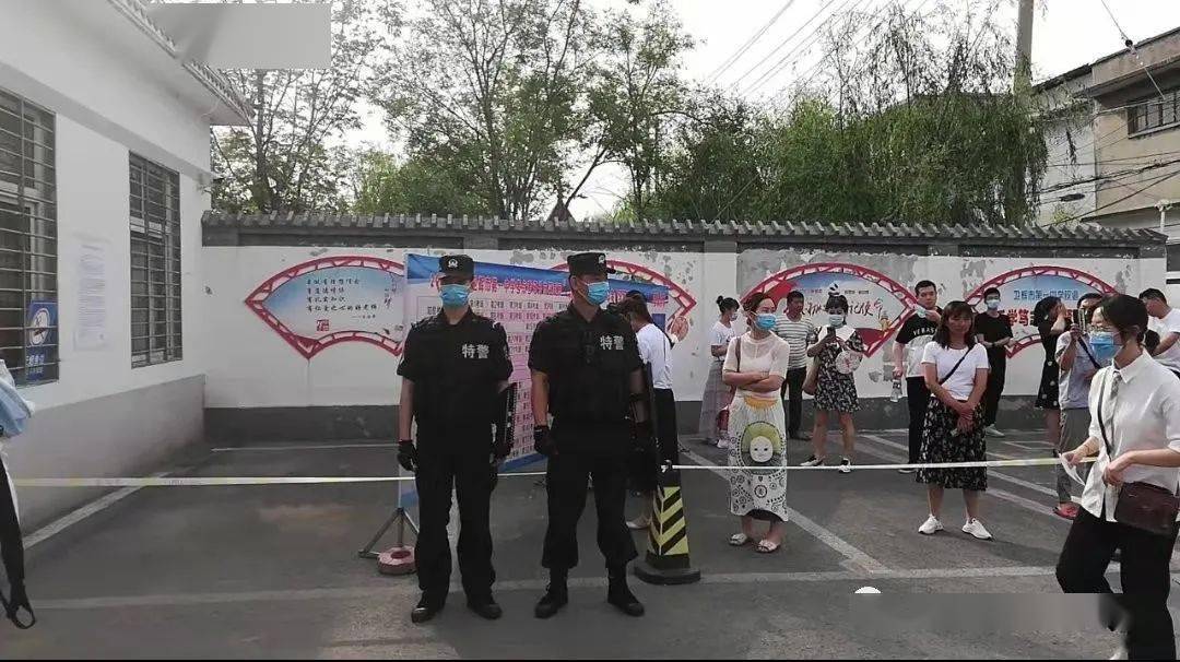 黄大仙三期内必开一肖，神秘预言背后的故事与解读